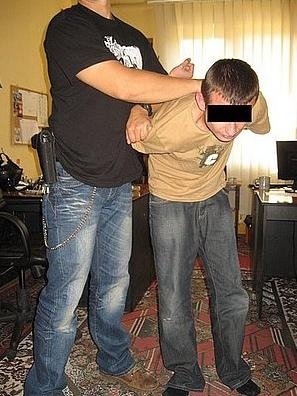 Napad z bronią w ręku