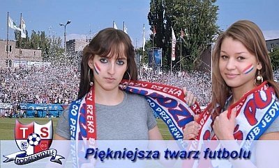 Dzień Kobiet na boisku
