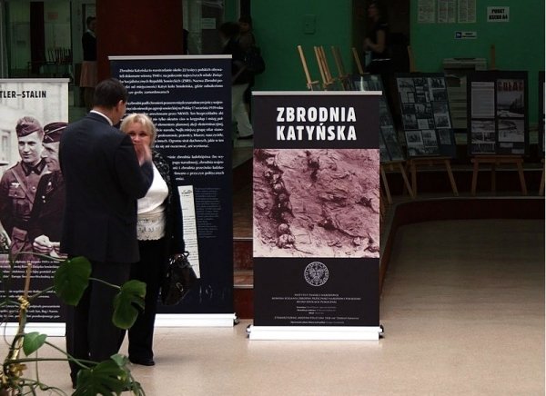 Pamięci pomordowanych w Katyniu