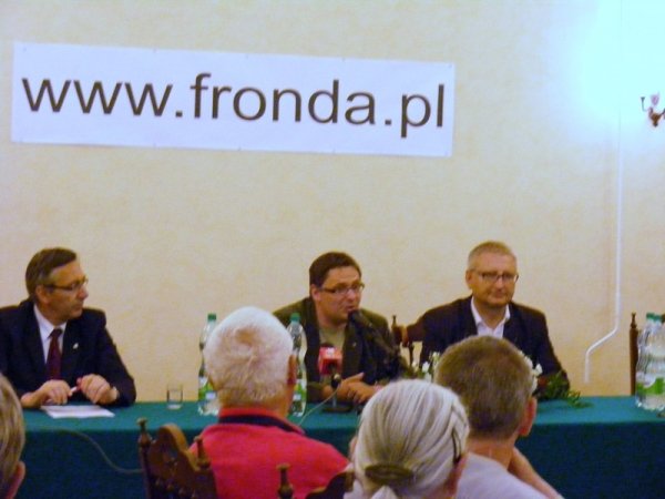 Czarne chmury nad Polską?