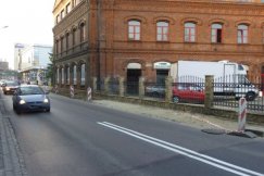 Likwidują chodnik na Piłsudskiego