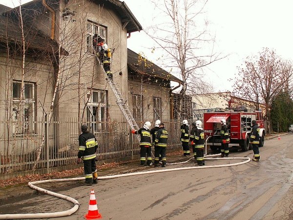 Ochotnicy uratowali pięć osób