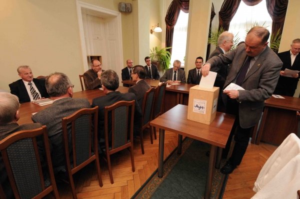Nowy, stary rektor