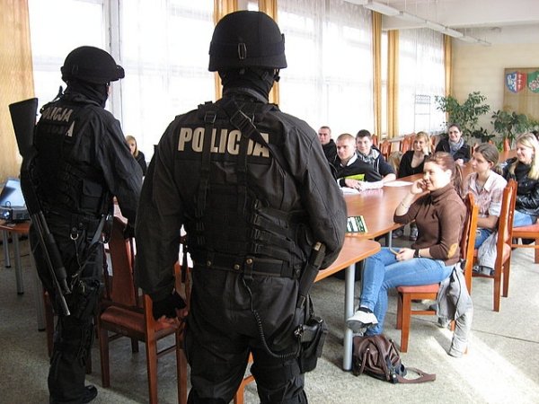 Chcą służyć w policji