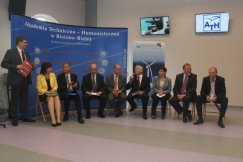 Marszałek chwali przedsiębiorczych