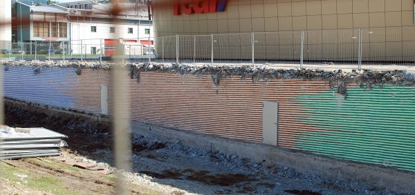 Komu żal muralu?