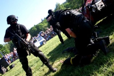 Policjanci do zadań specjalnych