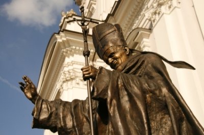 Na Rzym, czyli beatyfikacyjny biznes