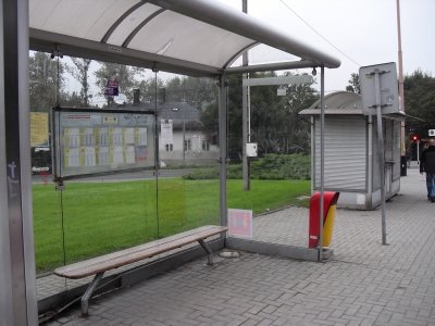Spór trwa, a ceny biletów rosną