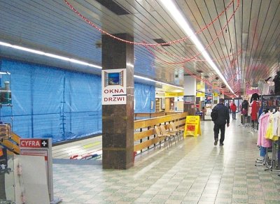 Sklepy czy kolejny parking