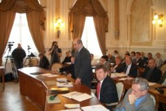 Bielski ratusz płaci najlepiej