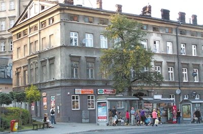 Obnośny sklepik monopolowy