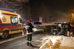 Strażacy uwolnili kierowcę