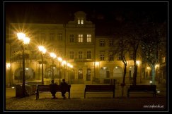 Nocą i we mgle