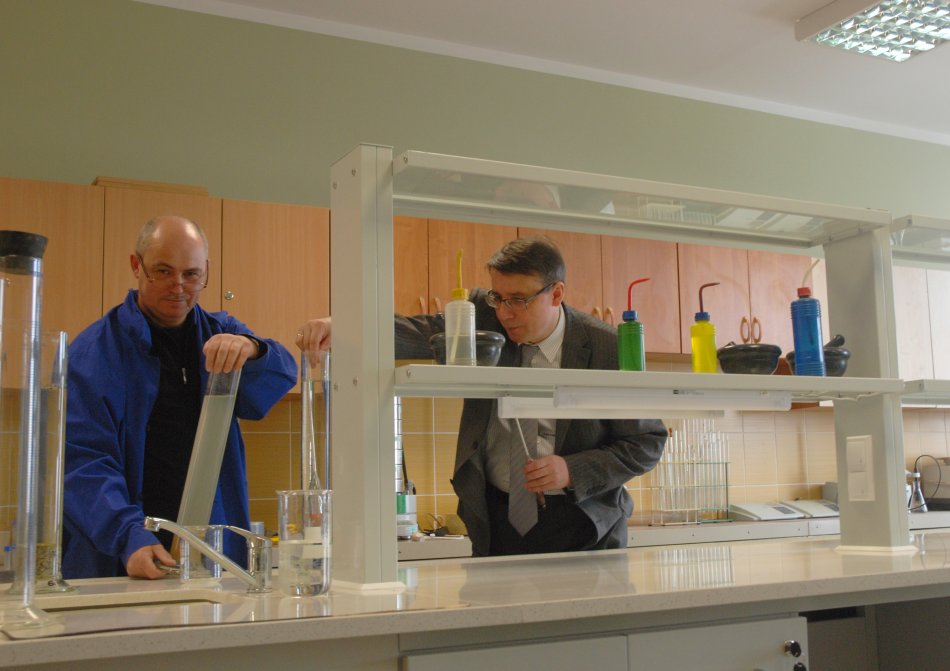 Laboratoria w? stołówce żołnierskiej