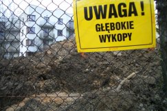 Patrz pod nogi, będą kopać!