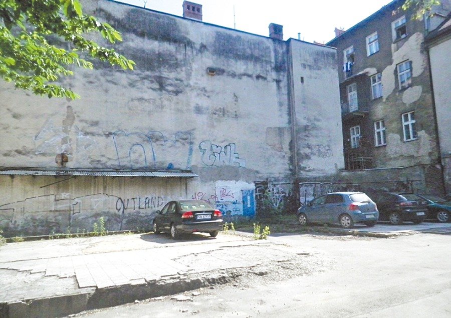 Parking, szalet i tramwaje
