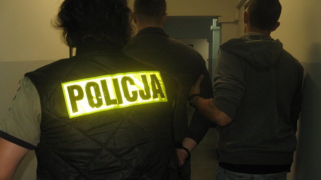 Wyłudzili 30 mln złotych