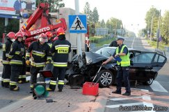 Zatrzymał się na sygnalizatorze