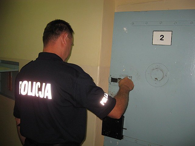 Połamał starszemu czaszkę