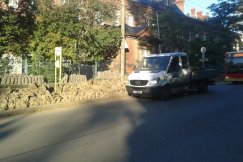 Niebezpieczne wykopy w centrum