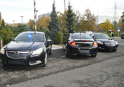 Policja ma szybsze radiowozy