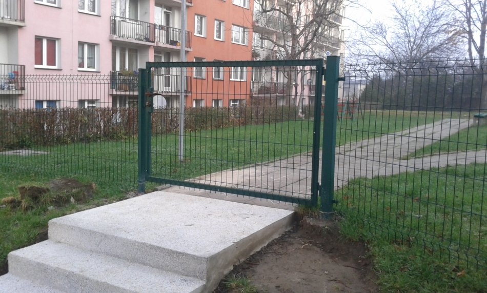 W mieście przybywa nowych barier