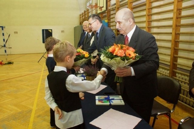 Mamy już dwanaście radosnych szkół