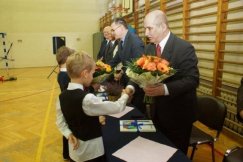 Mamy już dwanaście radosnych szkół