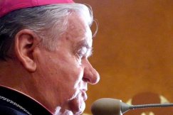 Bp Rakoczy: nie wszyscy zginają kolana