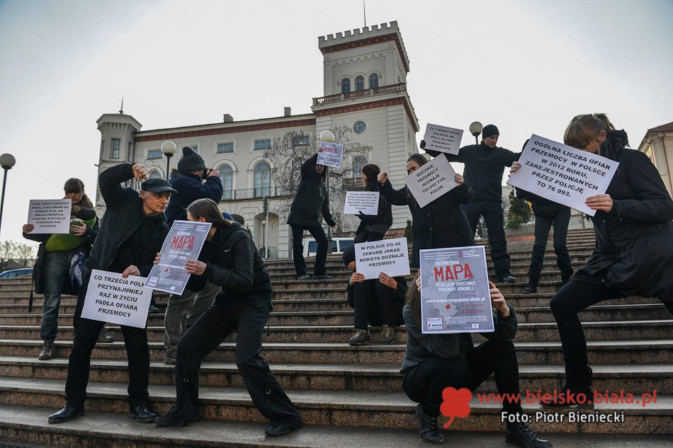 Krótki spektakl o przemocy - foto