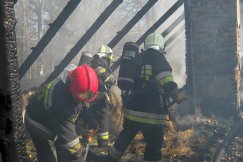 Węgierska Górka - spłonęło poddasze budynku