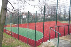 Plastikowe orliki