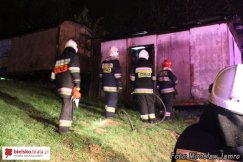 Pożar drzwi altany - foto