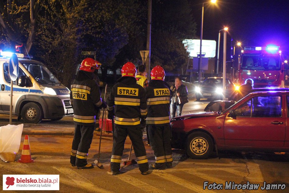 Kraksa osobówek na ul. Żywieckiej - foto