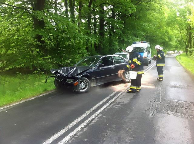 Wypadł z łuku jezdni - foto