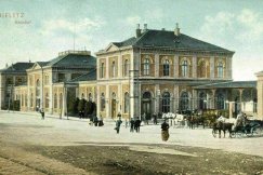 Wakacyjne atrakcje: śledztwo w komórce