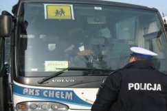 Kontrolowali busy i pojazdy nauki jazdy