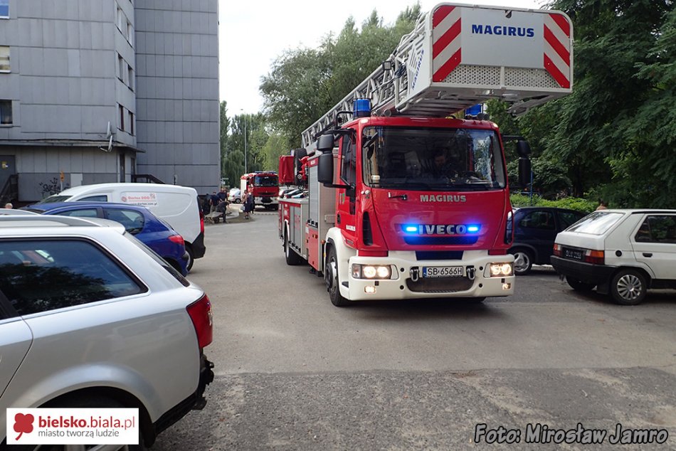 Poczuli swąd, wezwali strażaków - foto
