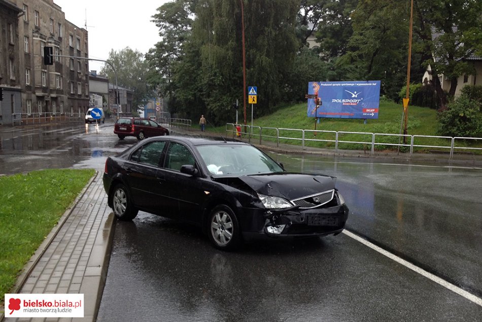 Kraksa na ul. Piłsudskiego - foto
