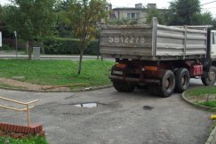 Radny pyta: czy tak musi być?