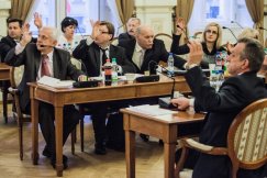 Nadzwyczajne przyspieszenie na skrzyżowaniu