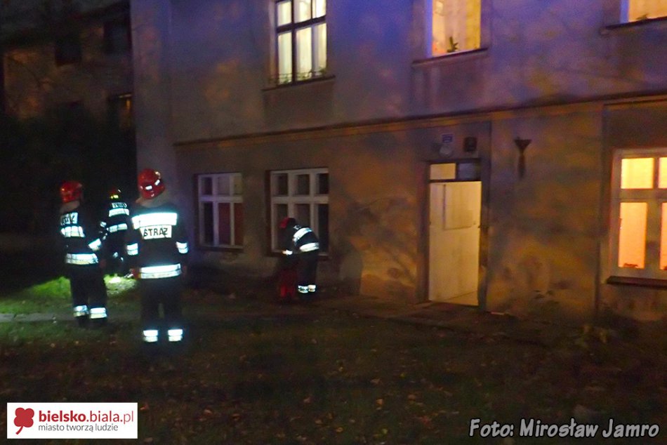 Zadymienie w budynku wielorodzinnym - foto