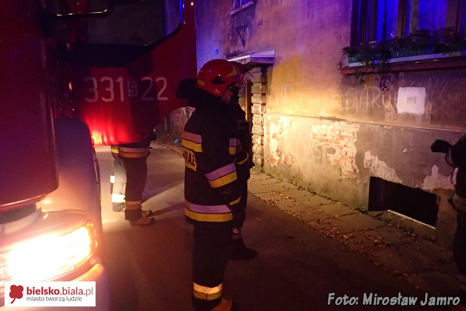 Wyczuli smród, interweniowali strażacy - foto