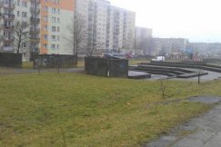 Skruszą beton na osiedlu