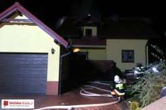 Pożar dachu budynku jednorodzinnego - foto