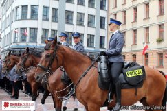 Policja buduje z rozmachem