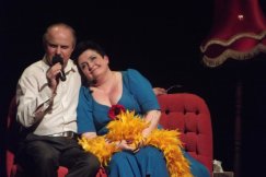 Teatr śmiechu przez łzy - foto