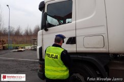 Pijany przywiózł towar tirem - foto