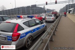 Wjechał na czerwonym świetle - foto